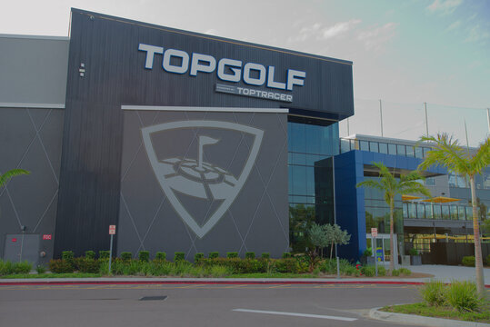 Editorial Use Only April 24, 2025,  St. Petersburg, FL, USA. Topgolf Saint Petersburg, FL USA sign. Early morning sunny day. 
