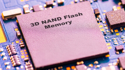 Close-up of a 3D NAND Flash Memory chip on a blue circuit board with text 