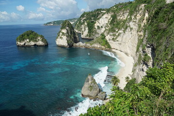 Obraz premium Stunning coastal view nusa penida nature photography tropical paradise aerial perspective serene beauty