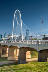 Fototapeta premium Dallas Texas Margaret Hunt Hill Bridge over Trinity River
