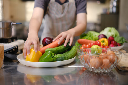 Chaf preparing fresh ingredient Farm to Table concept.