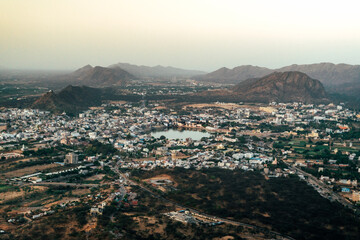 Pushkar Lake and ghats with pilgrims, Rajasthan, India – spiritual travel destination
