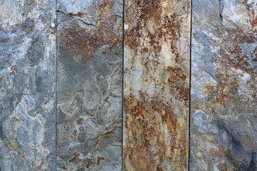 Pierre décorative façon ardoise sur un mur