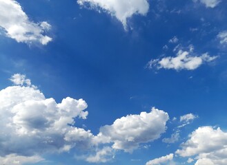 Obraz premium photo of a partly cloudy sky. 