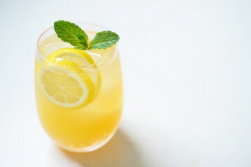 Fototapeta premium Refreshing Homemade Lemonade Recipe Zesty Citrus Drink
