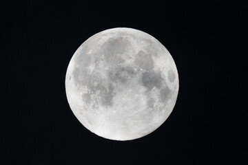 Obraz premium Full moon with craters