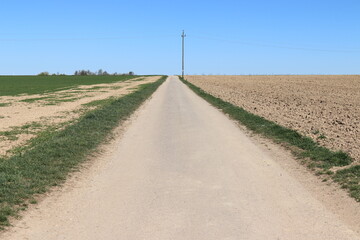 Feldweg. Ackerweg.