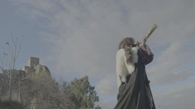 horn call echoes through the mountains