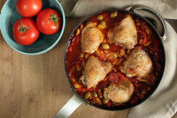spanish chicken with bell peppers and tomato sauce
