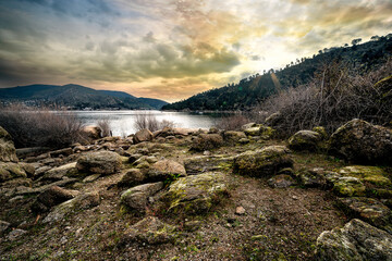 Amanece en el embalse de El Burguillo