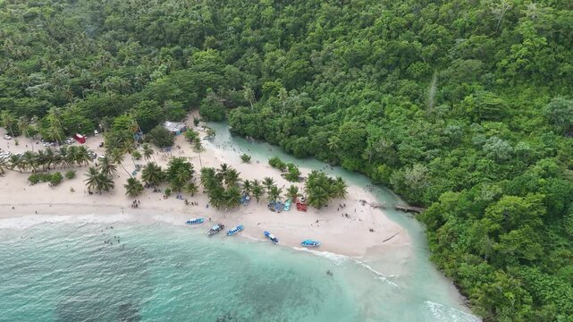 Ca&ntilde;o Frio Samana Playa Rincon