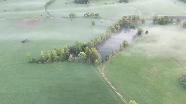 Ennstal mit Morgennebel