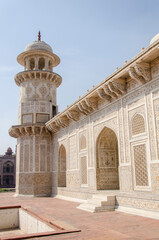 Obraz premium Itmad-Ud-Daulah Tomb. Beautiful architecture of baby Taj, Agra, Uttar Pradesh, India.