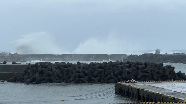 Large Waves Crashing Over Sea Wall As Typhoon Lan Nears Japan - Lan