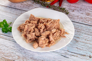 Canned tuna fish in olive oil