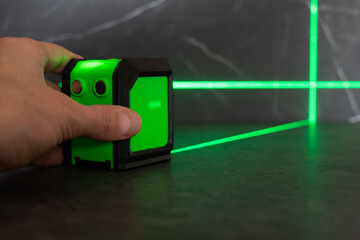 laser building level with green beams