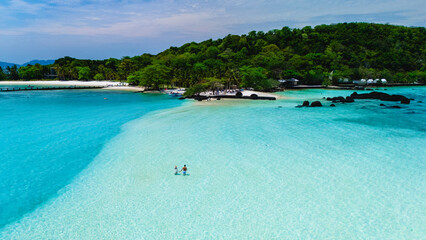 Fototapeta premium Discover the pristine beaches and tranquil waters of Koh Mak and Koh Kham Island in Thailand