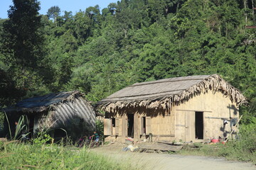 Obraz premium old wooden house