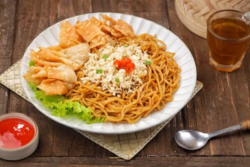 Indonesia, 27 february 2025. Mie Gacoan. Gacoan noodles are a contemporary culinary dish that is currently popular in Indonesia. Like Fried yamin noodles