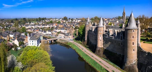 Gordijnen France most beautiful medieval castles -  Josselin , scenic fortress and old village in Morbihan department of Brittany. aerial drone panoramic view © Freesurf