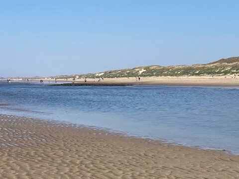 Landschaft mit Strand an der Nordsee in Holland in Calantsoor
