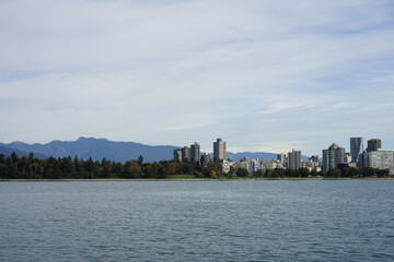 Fototapeta premium Canada, Vancouver, West End, Stanley Park, English Bay - waterfront viewed from departing boat
