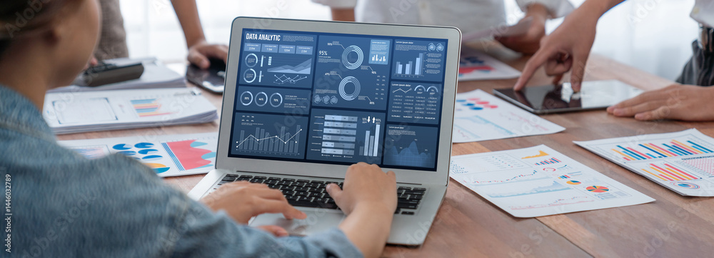 Aufkleber business data dashboard provide business intelligence analytic for marketing strategy planning brisk