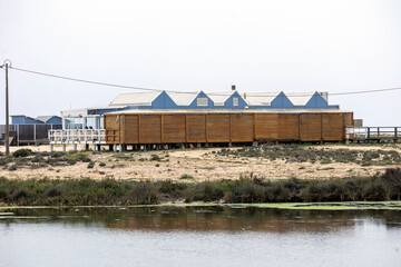 Beach bars near the marshlands © Mauro Rodrigues