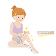 自分で足の脱毛をする若い女性