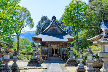 Naklejka premium 初夏の嵐山瀧神社 大分県玖珠郡 Arashiyama Taki Shrine in early summer. Oita Pref, Kusu County.