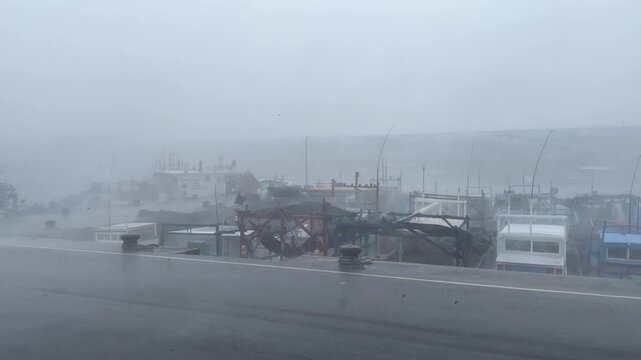 Hurricane Makes Landfall Over Small Port Powerful Wind And Rain - Haikui