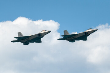 F35 and F22 flying in formation