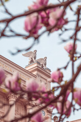 Sfinx Sculptures Top The Main