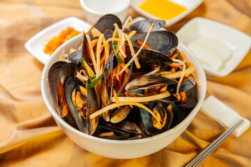 The mussel jjamppong sold in Korea is delicious