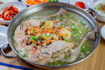 The chicken soup sold in Korea is delicious