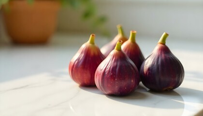 Obraz premium fresh figs on white background