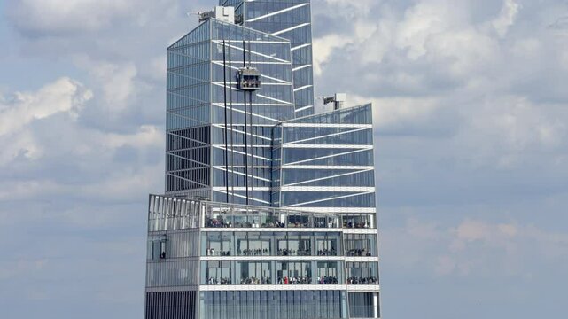Summit One Vanderbilt skyscraper observation deck - 4k 120fps 
