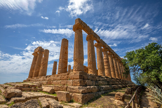 Ruins of the Greek temple of Giunone in the Valley of the Temples of Agrigento, Sicily, Italy, UNESCO heritage site, 5th century BC