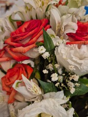 photo of a bouquet of roses