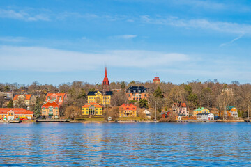 Naklejka premium Waterfront embankment in Stockholm archipelago. Sweden