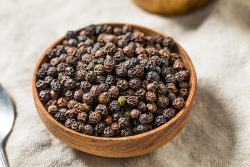 Organic Dry Raw Black Peppercorns
