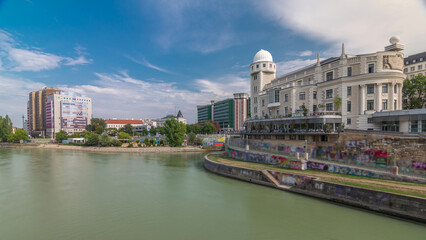 Naklejka premium Urania and Danube Canal timelapse hyperlapse in Vienna.