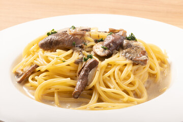 ポルチーニ茸とマッシュルームのクリームパスタ