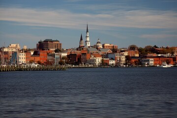 Annapolis Town Skyline: Scenic Daytime View of Maryland's Charming City Landscape