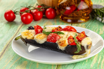 Baked eggplant with cherry and mozzarella