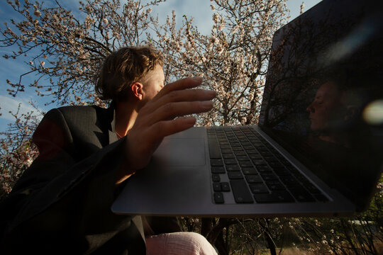 Blossom and work 