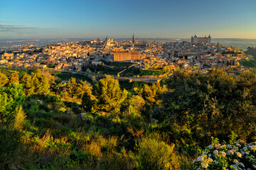 Obraz premium View of Toledo, Castila la Mancha, Spain, world heritage city with the Alcazar high above on a bright day