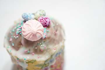 Easter Baking: Festive Sweet Bread with Chocolate Nest