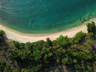 Koh Yao Yai, Thailandia, isola paradisiaca con spiagge mozzafiato, sabbia bianca e acque...