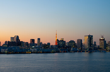 Fototapeta premium お台場、東京湾岸の夕景